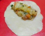 Foto langkah ke 5 dari resep Pastel Renyah Isi Kentang Wortel.