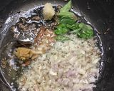 A picture of step 3 of Tomato rice.
