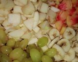 A picture of step 2 of Fruits custard dessert.