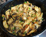 Foto del paso 17 de la receta: Pollo al curry masala con champiñones y arroz basmati india gat