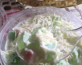Foto langkah ke 3 dari resep Buko Pandan Creamy - Less Sweet (Filipino Fruit Salad Dessert).