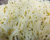 A picture of step 1 of Chilli Spaghetti.