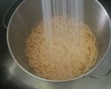 Foto del paso 10 de la receta Tallarines fritos con gambas en salsa de soja