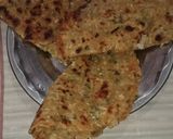 हरी अजवाइन की पत्ती और प्याज़ के पराठे (Hari ajwain ki patti aur pyaz ke parathe recipe in Hindi) रेसिपी चरण 3 फोटो