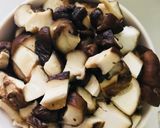 Foto langkah ke 3 dari resep Tumis Brokoli 🥦 Daging sapi 🥩+ Jamur Shitakee 🍄.. 😋😋😋.