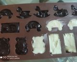 चॉकलेट इन डिफरेंट शेप (Chocolate in Different shape recipe in hindi) रेसिपी चरण 3 फोटो
