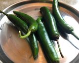 A picture of step 1 of Stuffed Chilli.