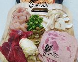عکس مرحله 1 از دستور پیتزا میکس مرغ و گوشت