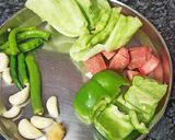 व्हेज हॉट & सॉर सूप (veg Hot & sour soup recipe in marathi) रेसिपी स्टेप 1 फोटो 
