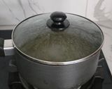 Foto langkah ke 2 dari resep Bubur Kacang Hijau topping kelapa muda.