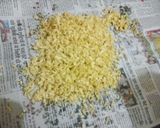 A picture of step 2 of Poha bhujia.