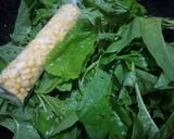Foto langkah ke 1 dari resep Simpel oseng bayam, jagung,kol. Bumbu irit.