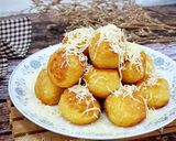 Foto langkah ke 4 dari resep Peuyeum Bol tabur keju.