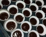 Foto langkah ke 5 dari resep Brownies Cookies In Cup.