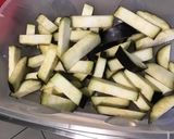 Une image de l'étape 3 de Frites d'aubergines au four aux herbes de Provence et épices.