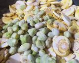 Foto del paso 1 de la receta: Arroz con habitas y champiñones frescos