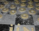 Foto langkah ke 5 dari resep Donat kentang super lembut empuk.
