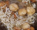 Foto langkah ke 1 dari resep Sop Seafood Batam.
