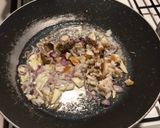 Foto langkah ke 5 dari resep Makanan AnakNasi Goreng Ikan Mujair.