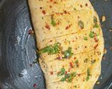 ગાર્લિક બ્રેડ (Garlic Bread Recipe In Gujarati) રેસીપી સ્ટેપ8ફોટો
