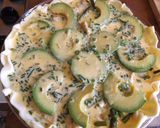 Foto del paso 4 de la receta: Quiché de pollo con espárragos y aguacate