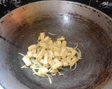 Foto langkah ke 2 dari resep Tumis Tahu Cabai Hijau.