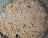 Foto del paso 3 de la receta: Galletitas pera y pasas!!
