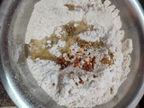 જુવાર ભાખરી (Sorghum Bhakhari recipe in Gujarati)