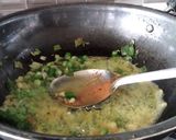 हिरव्या कांद्याच्या पातीचा फोडणीचा भात : (kandyachya paticha fodnicha bhaat recipe in marathi) रेसिपी स्टेप 2 फोटो 