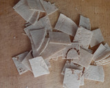 Foto del paso 1 de la receta: Chilaquiles rojos para niños