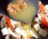 รูปขั้นตอนการทำที่ 4 ของ 味噌酸菜豆腐มิโซะเต้าหู้เกี้ยมฉ่าย