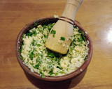 Foto del paso 2 de la receta: Pollo al horno con queso y perejil