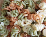 Foto del paso 2 de la receta: Trottole vegetales con cherry y queso feta