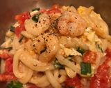 A picture of step 5 of Fresh Shrimp & Chicken with Egg Noodles鮮蝦雞肉滑蛋黑胡椒烏冬.