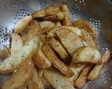 A picture of step 3 of Seasoned Crispy Potato Wedges.