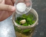 A picture of step 2 of Keri Ki Chutney.