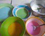 Foto langkah ke 2 dari resep Bubur Sumsum Pelangi.