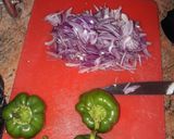 A picture of step 3 of Stir-fried macaroni.