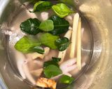 A picture of step 2 of Thai spicy chicken feet soup. Tom Kai 🌶️ - enjoy :P.