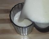 केले से बनाये लस्सी (Banana Lassi Recipe in Hindi) रेसिपी चरण 2 फोटो