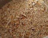 गुळपोळी (Gulpoli Recipe In Marathi) रेसिपी स्टेप 2 फोटो 