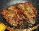 รูปขั้นตอนการทำที่ 2 ของ หมูอบกระเทียมพริกไทย