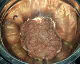 A picture of step 4 of Köttbullar (Swedish meatballs).