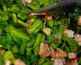 Foto langkah ke 9 dari resep Tumis genjer bunga temu.