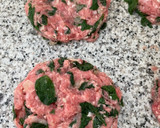 Foto del paso 3 de la receta: Hamburguesas de espinacas y parmesano