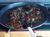Paella mixta de marisco y pollo
