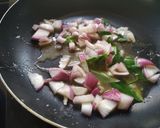 A picture of step 5 of Podi/ Milagu Idli.