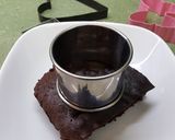 Foto del paso 8 de la receta Pastel bizcocho de chocolate, nata, fresa bañado de chocolate de sabor a canela 