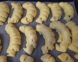 Meggyes-vaníliás kifli recept fázis 10 fotója