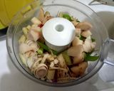 Foto langkah ke 2 dari resep Pasta Tom Yum Homemade.
